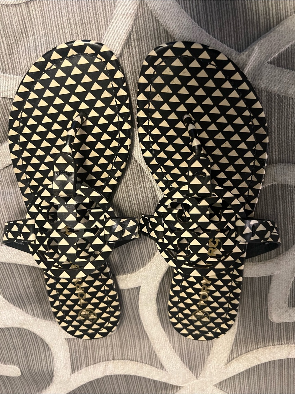 Tory Burch Black and Cream Patterned Miller Thong Sandals